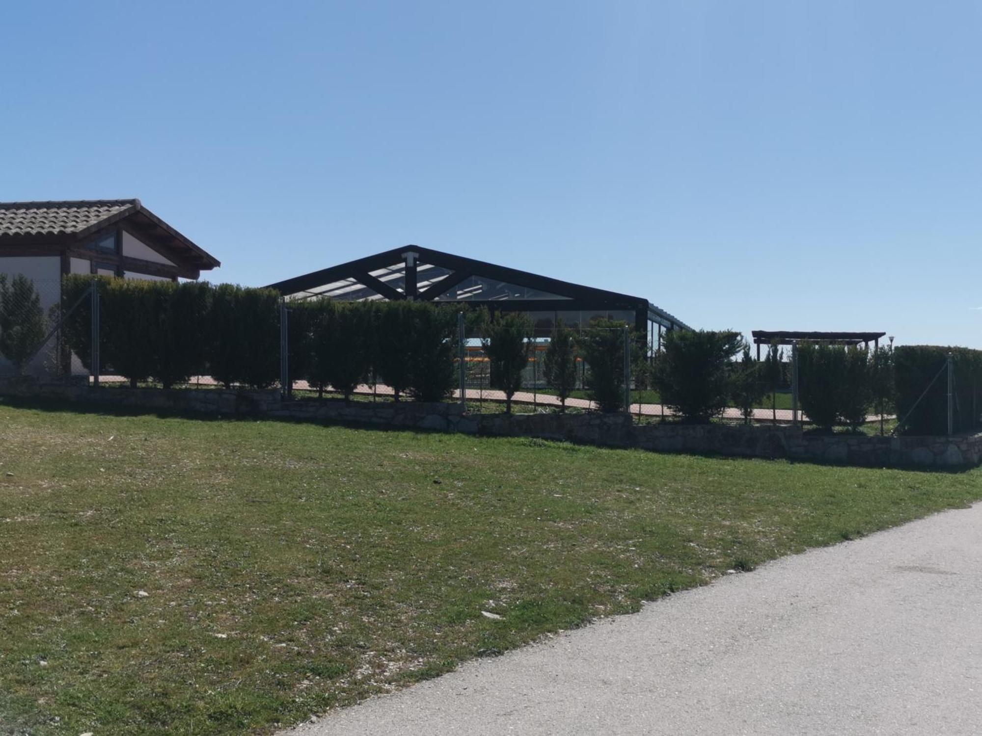 Apartamentos Rurales Alvado Tamajon Buitenkant foto