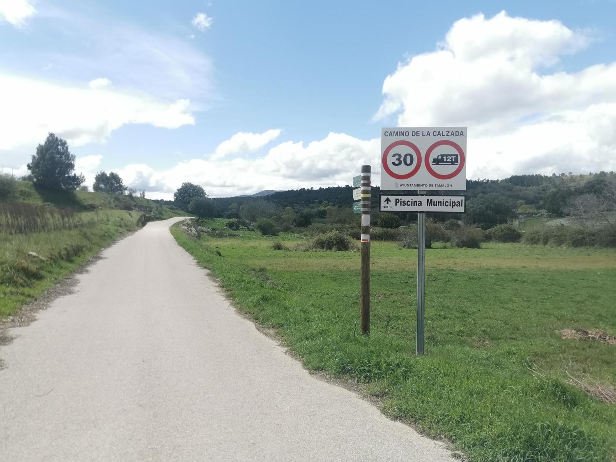 Apartamentos Rurales Alvado Tamajon Buitenkant foto